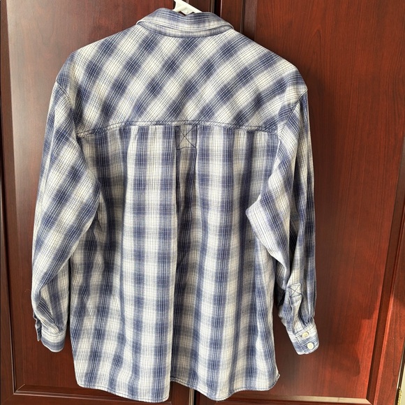 Levi’s Button Down Shirt (Large) - Picture 2 of 7